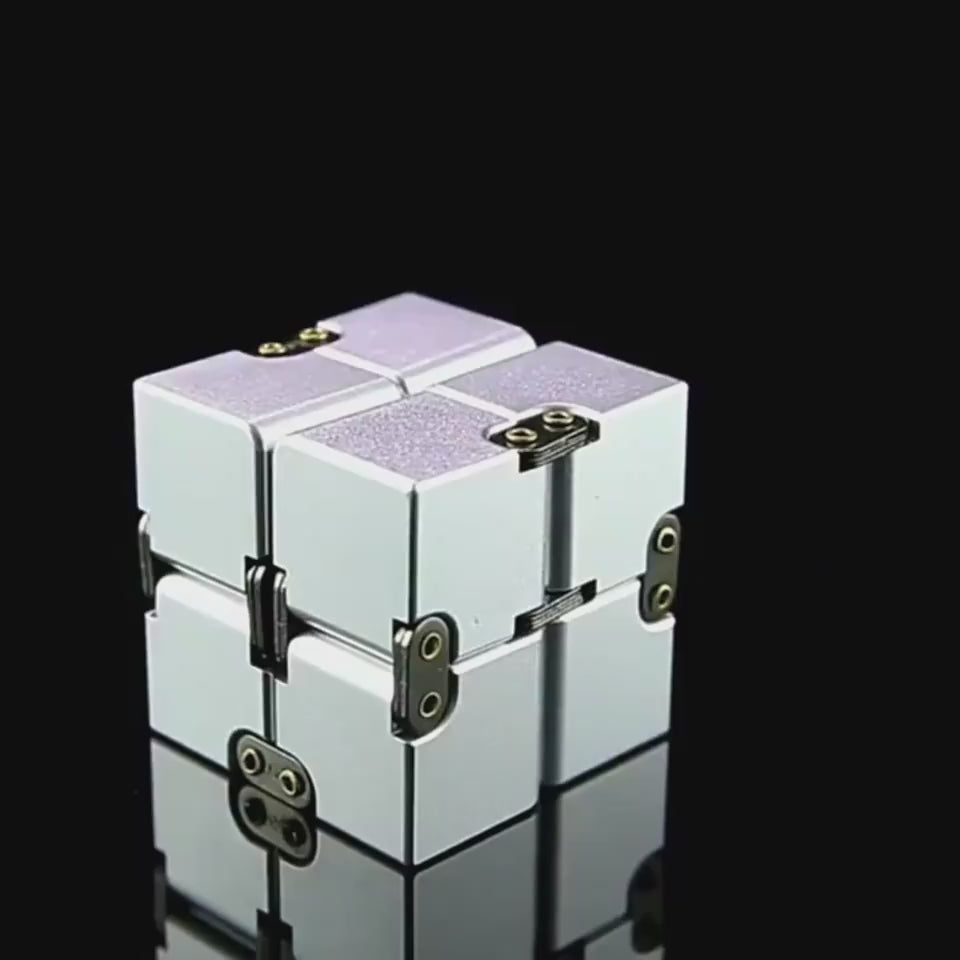 smooth toy cube for releiving stress 